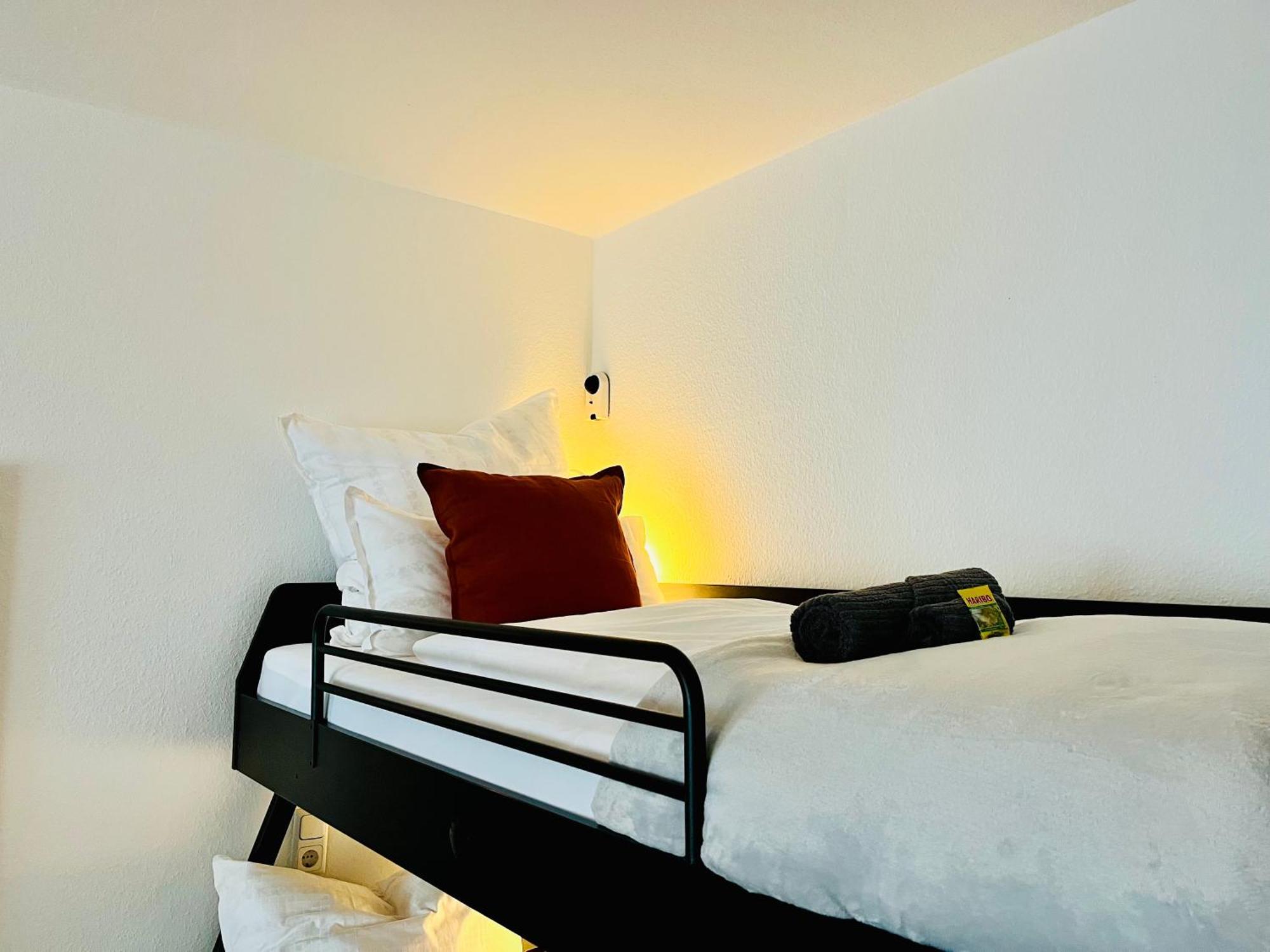 Aycatcherhomes - Lage I 4 Personen I Zentral I Altstadt I Naehe Fluss Lahn I Boutique Pera Apartment