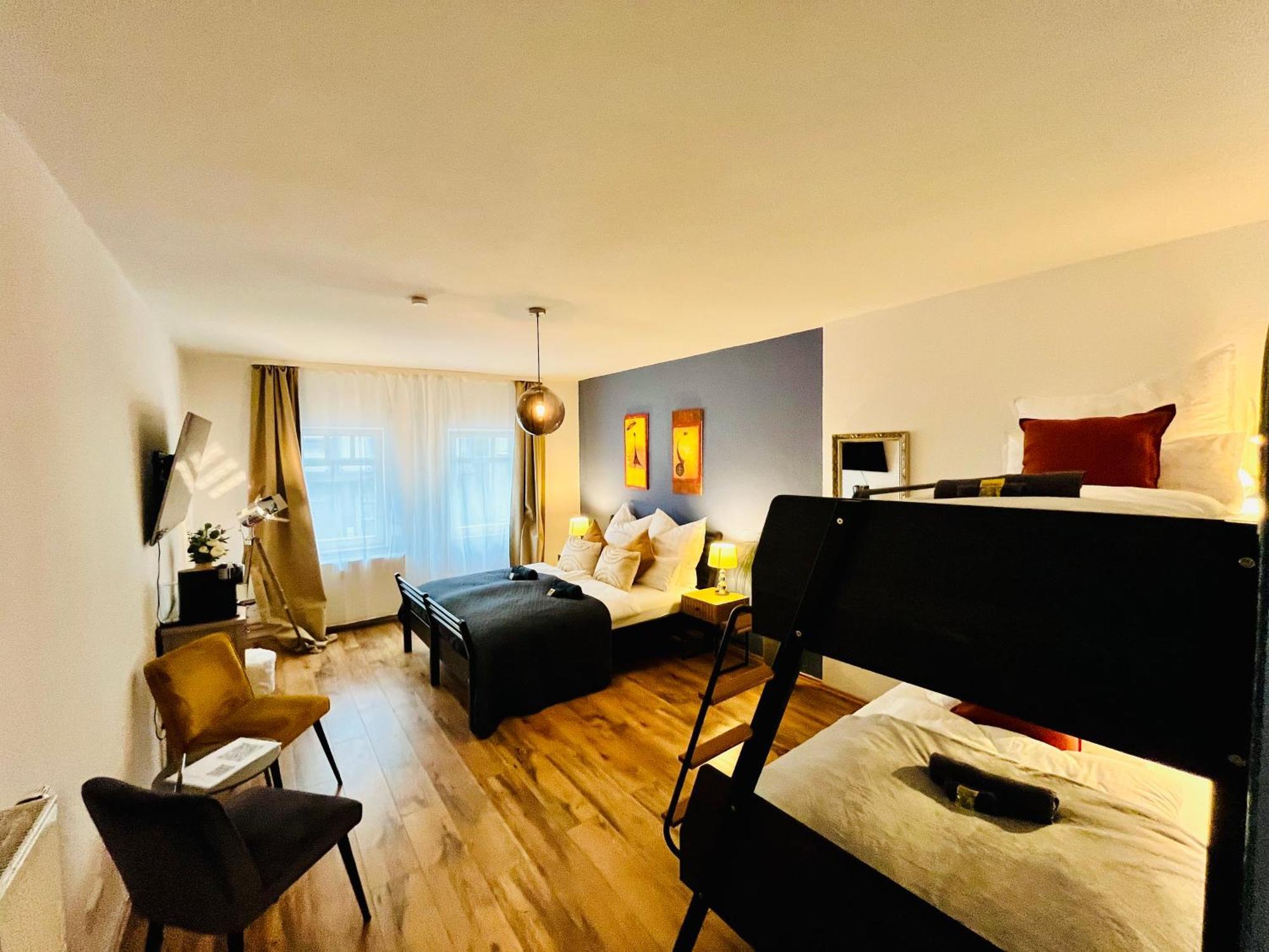 Apartment Aycatcherhomes - Lage I 4 Personen I Zentral I Altstadt I Naehe Fluss Lahn I Boutique Pera