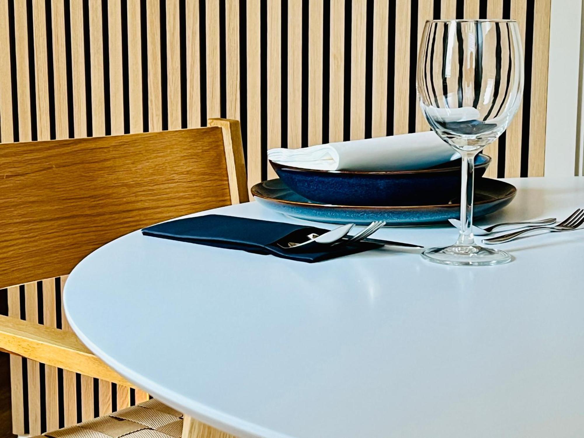 Aycatcherhomes - Lage I 4 Personen I Zentral I Altstadt I Naehe Fluss Lahn I Boutique Pera *