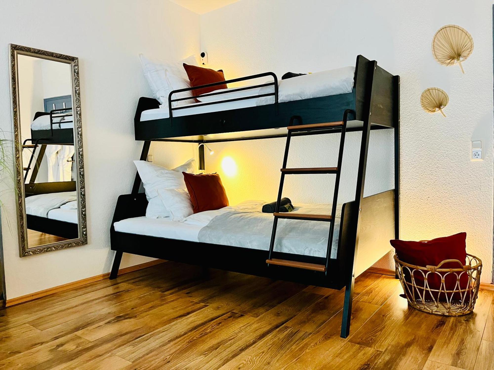 Aycatcherhomes - Lage I 4 Personen I Zentral I Altstadt I Naehe Fluss Lahn I Boutique Pera Marburg
